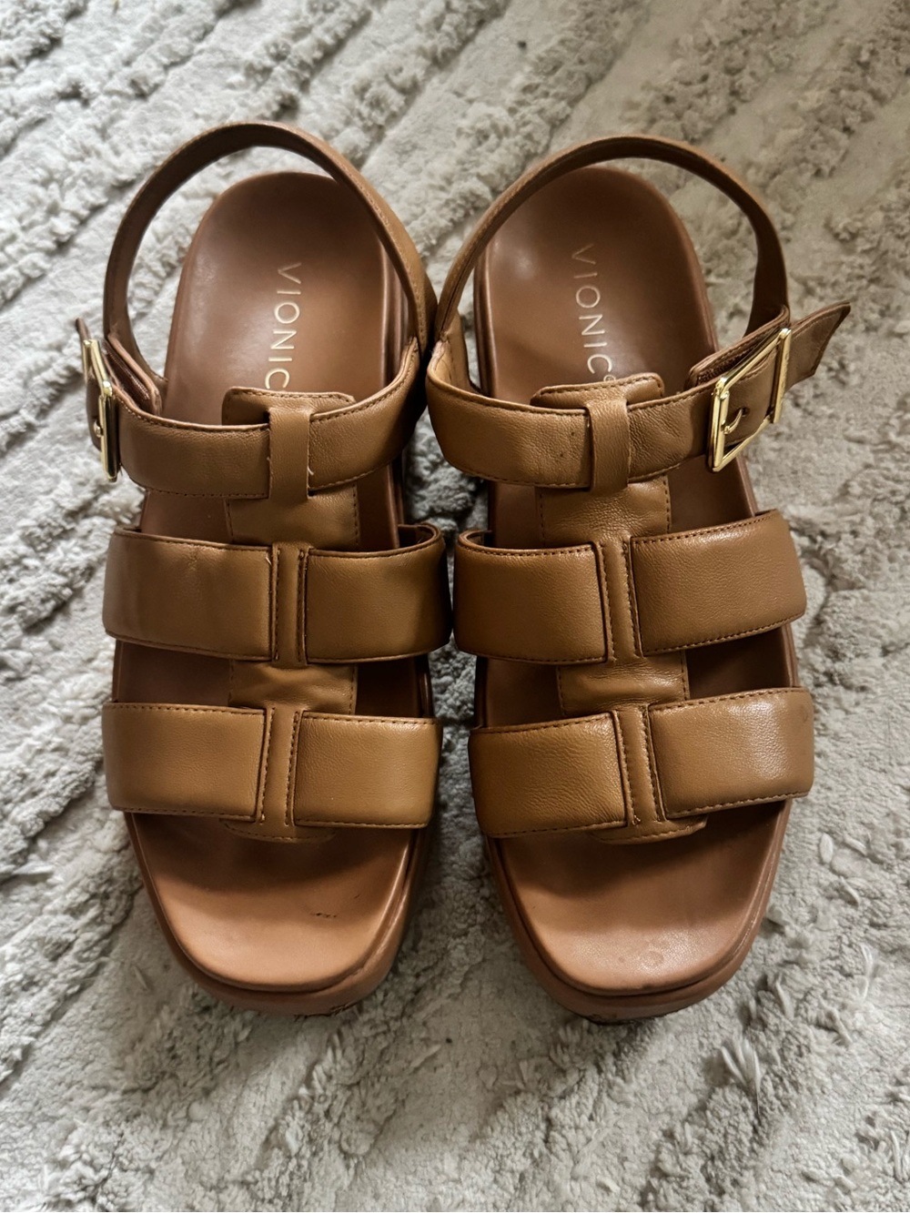Vionic Delano Triple-Strap Buckle Sandals
